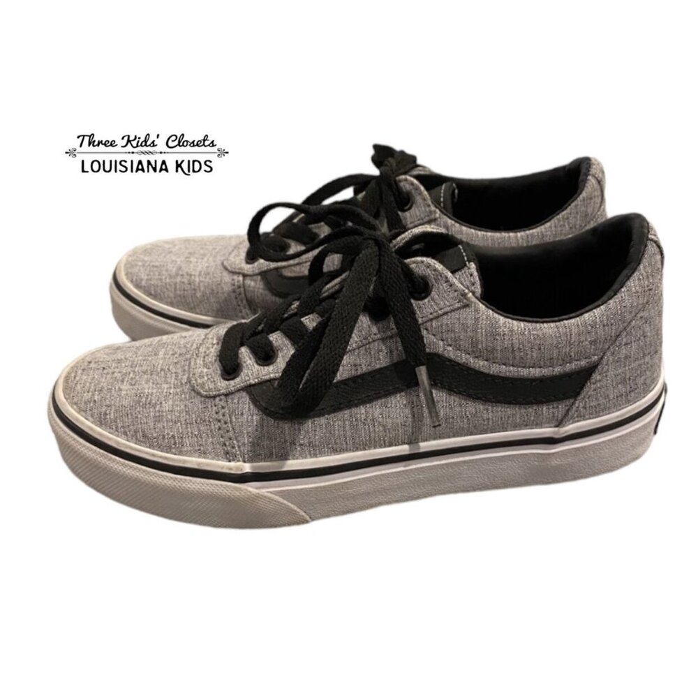 Vans Sz 2 Grey & Black Ward Sneakers Skate Shoes
